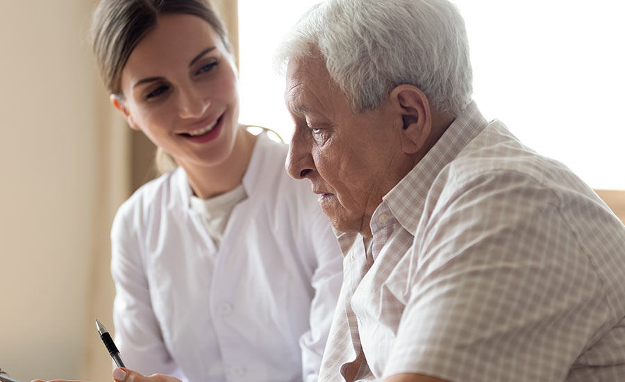 A Guide to Live-In Care [Definition, Benefits & Preparation]