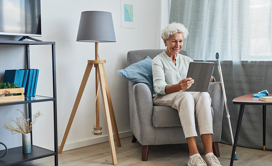 16 Symptoms To Look for After an Elderly Fall